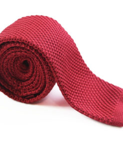red_knit_tie
